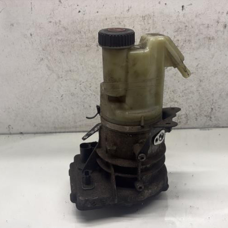 Pompe de direction RENAULT MASTER 3