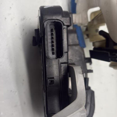 Serrure avant gauche KIA SPORTAGE 3