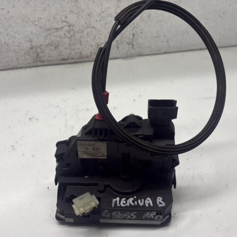 Serrure arriere droit OPEL MERIVA B