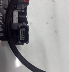 Serrure arriere droit OPEL MERIVA B