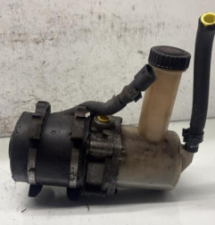 Pompe de direction PEUGEOT 106 Photo n°1