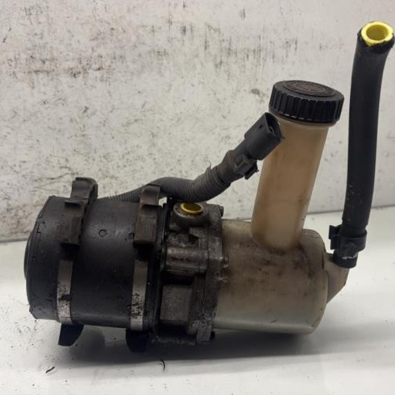 Pompe de direction PEUGEOT 106