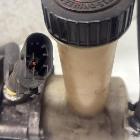 Pompe de direction PEUGEOT 106