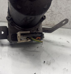 Pompe de direction CITROEN BERLINGO 2 Photo n°3