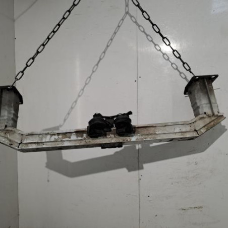 Renfort pare choc avant (traverse) LAND ROVER FREELANDER 2