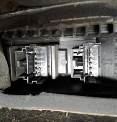 Feu arriere principal droit (feux) RENAULT TRAFIC 2 Photo n°4