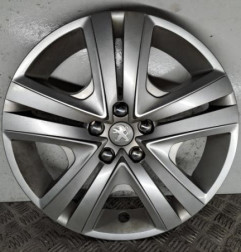 Enjoliveur PEUGEOT 208 1 Photo n°1