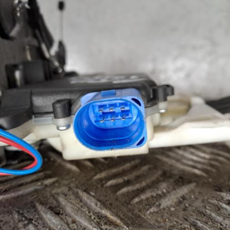 Serrure arriere droit SEAT CORDOBA 2