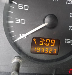 Attache ceinture avant gauche PEUGEOT 106 Photo n°10