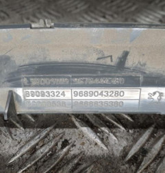 Feu arriere stop central PEUGEOT 3008 1 Photo n°4