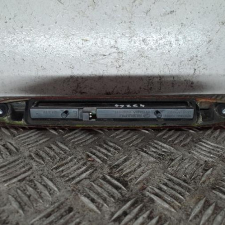 Feu arriere stop central SUBARU OUTBACK 3