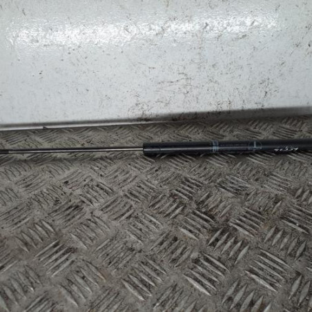 Verin de coffre SEAT MARBELLA Photo n°1