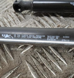 Verin de coffre PEUGEOT 206+ Photo n°4