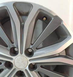 Jante PEUGEOT 4008 Photo n°5