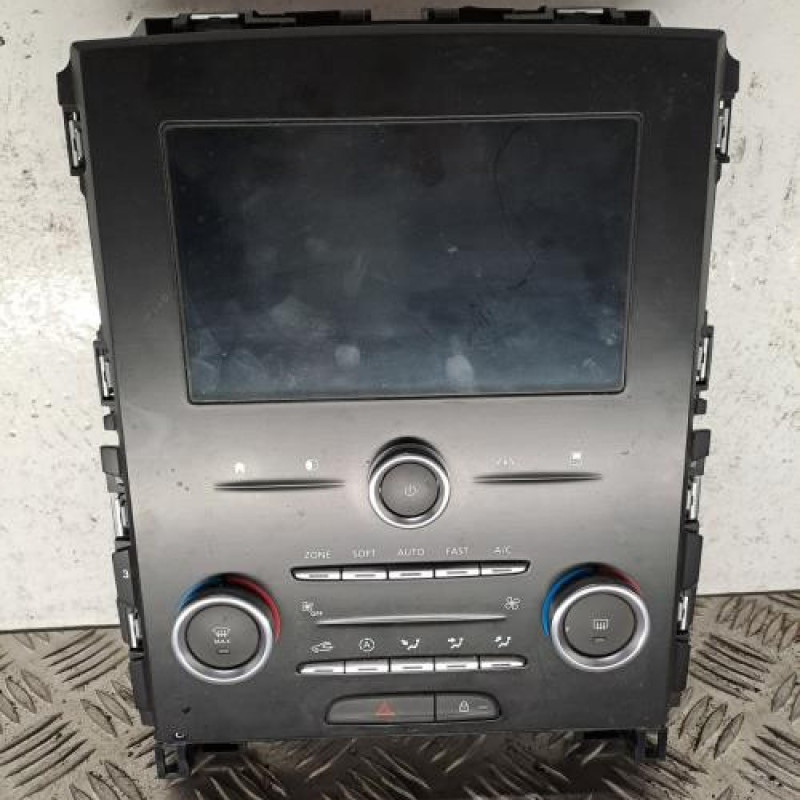 Ecran GPS RENAULT MEGANE 4