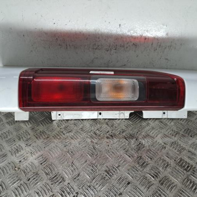 Feu arriere principal gauche (feux) OPEL VIVARO 2