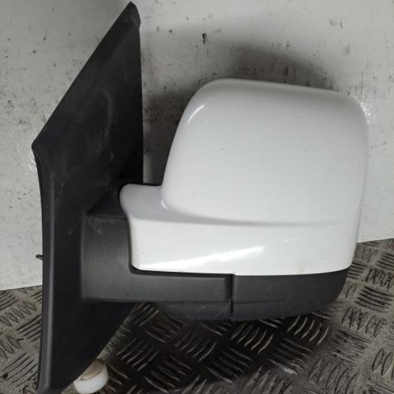 Retroviseur gauche OPEL VIVARO 2