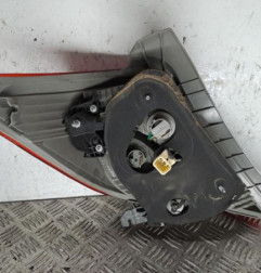 Feu arriere principal droit (feux) TOYOTA YARIS 3 Photo n°3