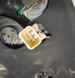 Feu arriere principal droit (feux) TOYOTA YARIS 3 Photo n°4