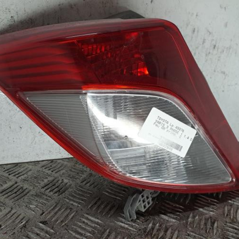 Feu arriere principal gauche (feux) TOYOTA YARIS 3