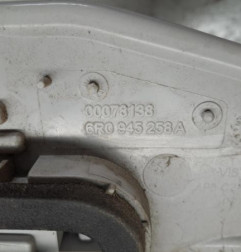 Platine feu arriere droit VOLKSWAGEN POLO 5 Photo n°4