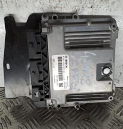 Calculateur moteur RENAULT TRAFIC 3 COURT Photo n°1