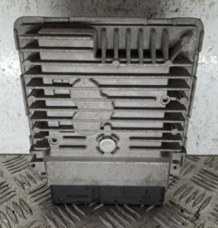 Calculateur moteur SEAT IBIZA 4 Photo n°1