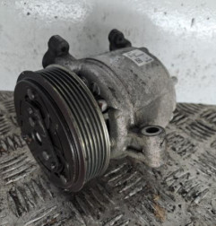 Compresseur clim PEUGEOT 108 Photo n°1
