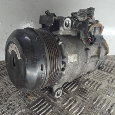 Compresseur clim MERCEDES CLASSE C 204 Photo n°1