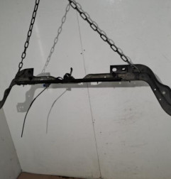 Traverse superieure PEUGEOT BIPPER Photo n°1