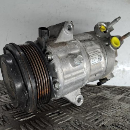 Compresseur clim FORD FOCUS 4 Photo n°1
