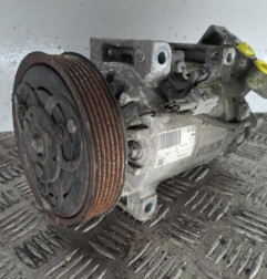 Compresseur clim RENAULT CLIO 4 Photo n°1