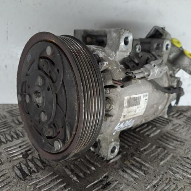 Compresseur clim RENAULT CLIO 4