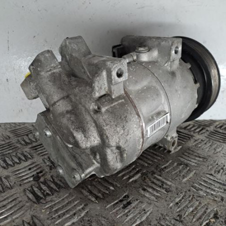 Compresseur clim RENAULT CLIO 4