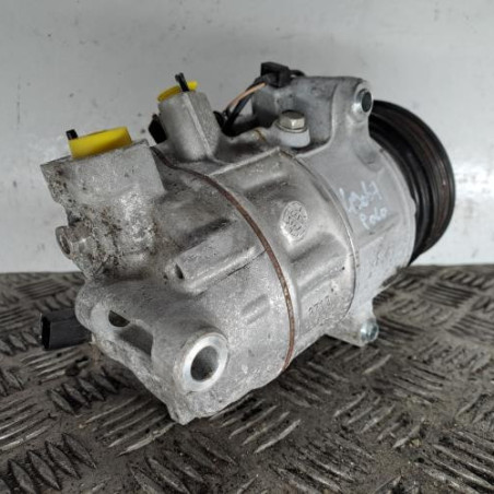 Compresseur clim VOLKSWAGEN POLO 6