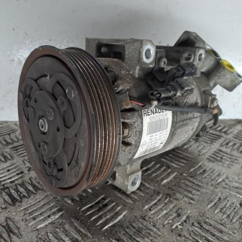 Compresseur clim RENAULT CLIO 4