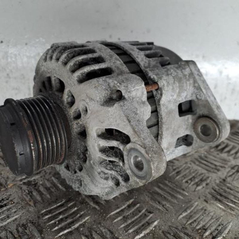 Alternateur OPEL MERIVA B