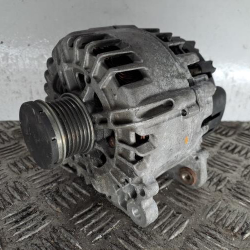 Alternateur VOLKSWAGEN POLO 6