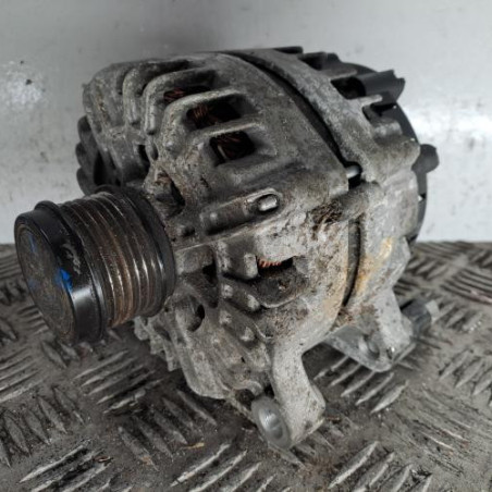 Alternateur PEUGEOT 208 1 Photo n°1