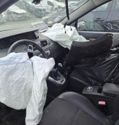 Alternateur RENAULT SCENIC 3 Photo n°9