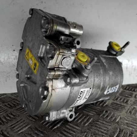 Compresseur clim VOLVO V 60 3 Photo n°1