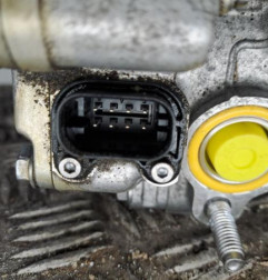 Compresseur clim VOLVO V 60 3 Photo n°4