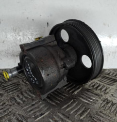 Pompe de direction DACIA SANDERO 1 Photo n°3