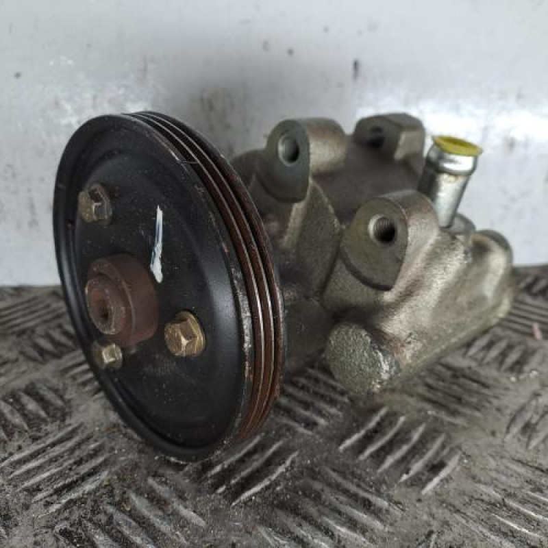 Pompe de direction RENAULT MEGANE 1