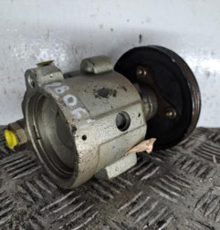 Pompe de direction RENAULT MEGANE 1