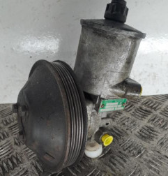 Pompe de direction MERCEDES 190 W201 Photo n°1