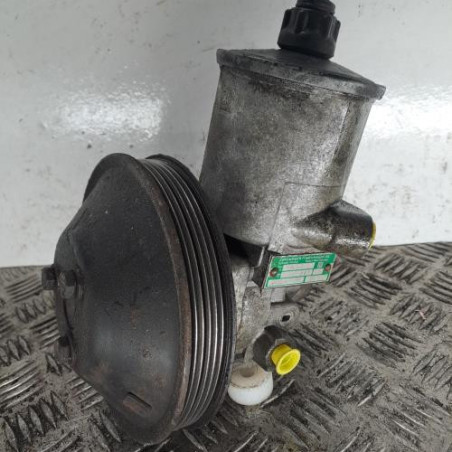 Pompe de direction MERCEDES 190 W201 Photo n°1