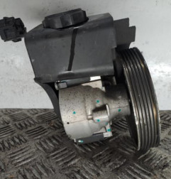 Pompe de direction PEUGEOT 206+ Photo n°1