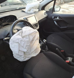 Porte avant droit PEUGEOT 208 1 Photo n°8
