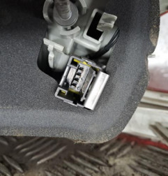 Feu arriere principal gauche (feux) PEUGEOT 308 2 SW Photo n°4